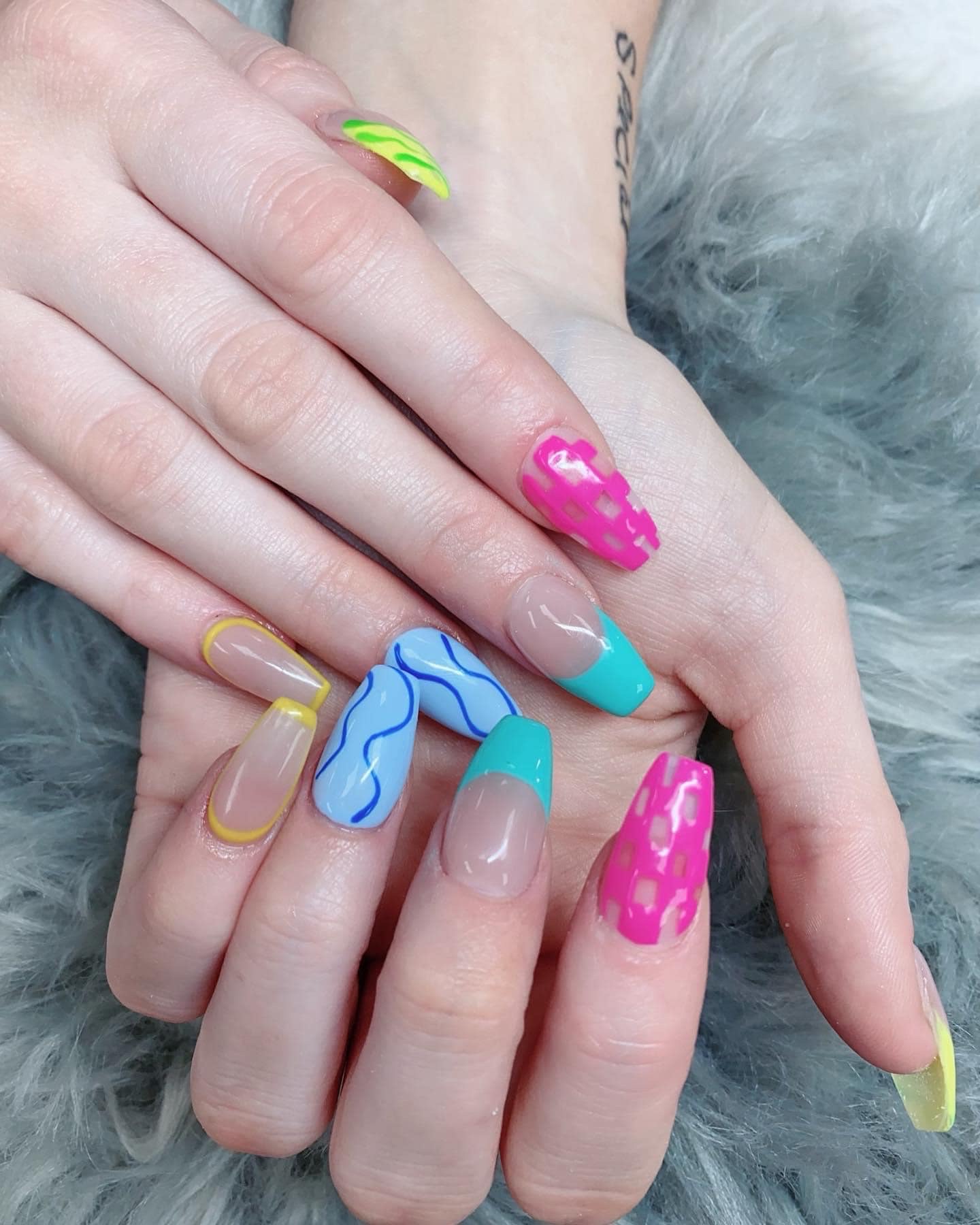 Vivi nails spa nail photo 6